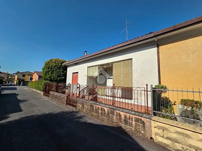 Casa quadrilocale in vendita in Via Campi Raudi, San Giovanni Lupatoto