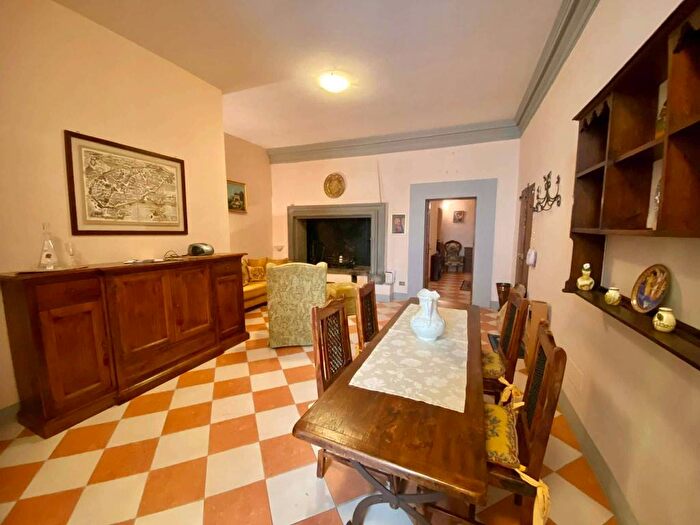 Appartamento bilocale in affitto in Via Santucci, Centro, Cortona