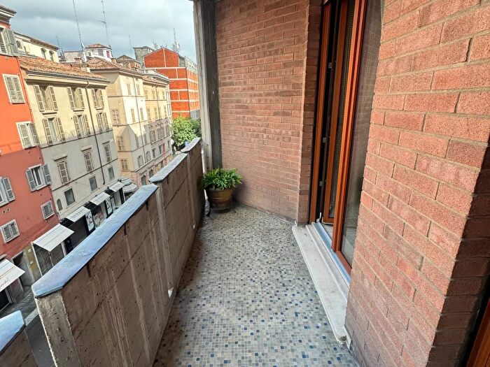 Appartamento con 5 locali in vendita in Borgo Piccinini, Parma