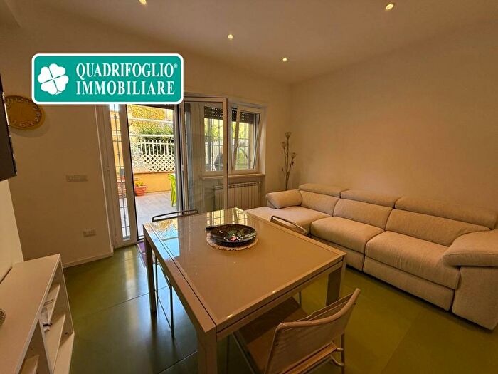 Appartamento quadrilocale in affitto in Via Calvi, Ostia Levante, Roma