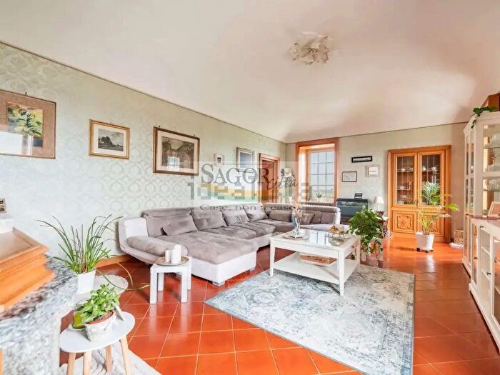 Appartamento con 5 locali in vendita in Via del Valentino, Pinerolo