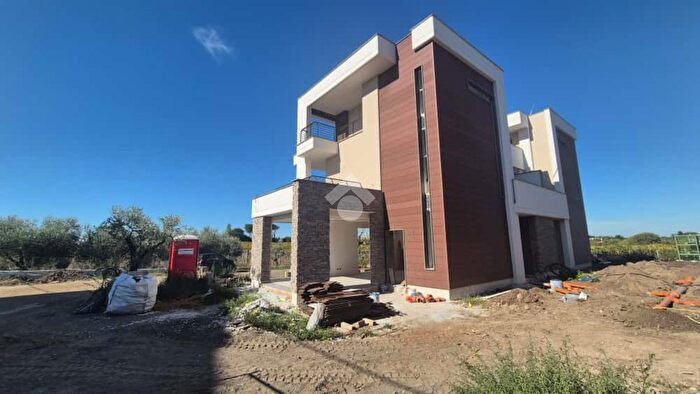 Casa con 5 locali in vendita in Via del Torraccio, Roma