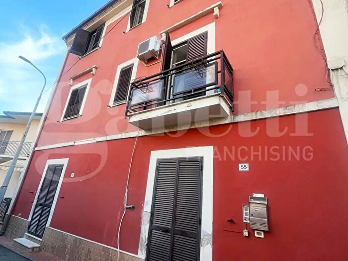 Casa con 10 locali in vendita in Via Napoli, Calvi Risorta