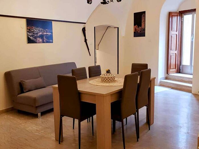 Appartamento trilocale in affitto in Corso Vittorio Emanuele, Centro, Monte SantAngelo