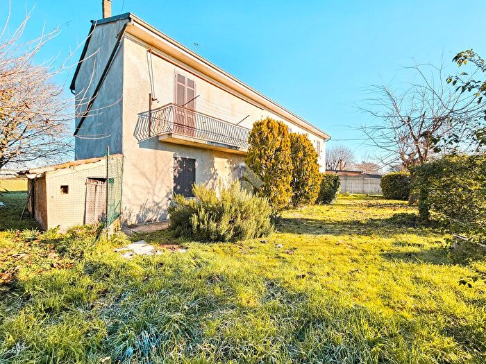 Case in Vendita e in Affitto - 2