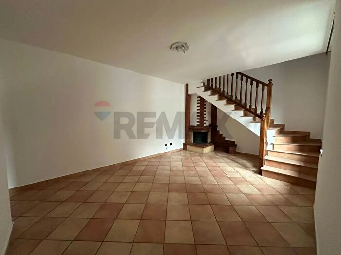 Appartamento trilocale in vendita in Fagnano Olona