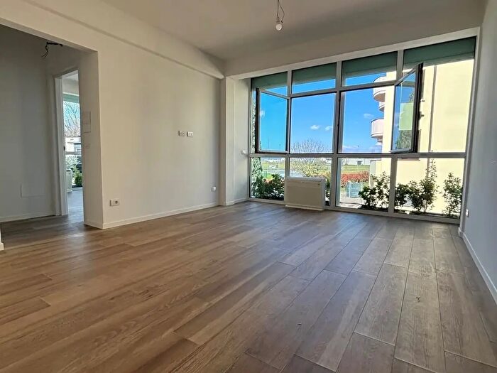 Appartamento trilocale in vendita in Via Maiano, Campi Bisenzio