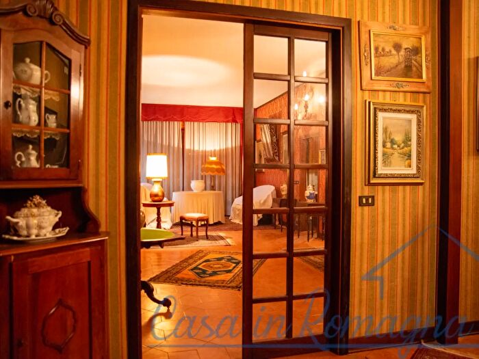 Casa con 6 locali in vendita in Via Castelvecchio, Savignano Sul Rubicone