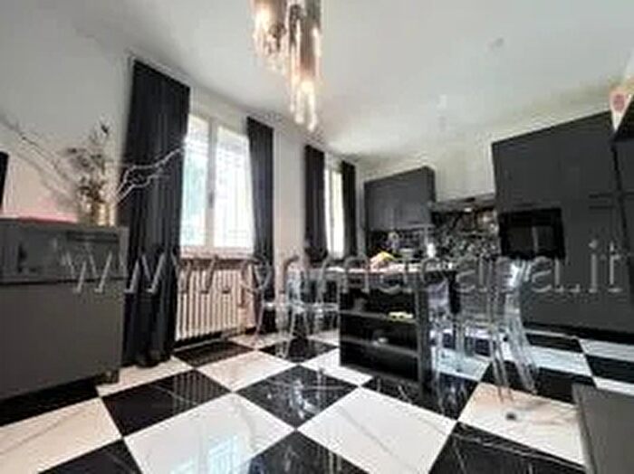 Casa con 8 locali in vendita in Campagnola Emilia