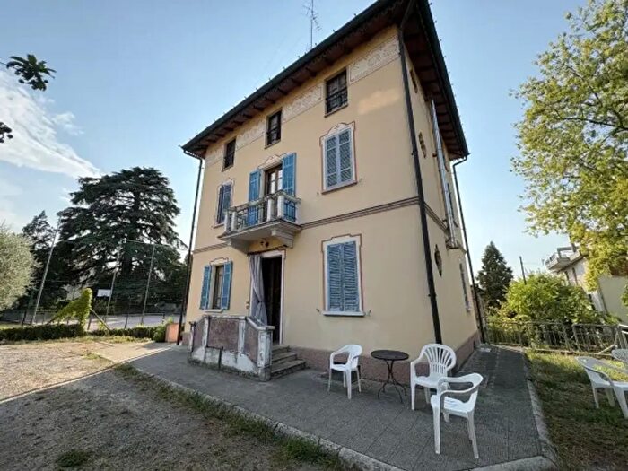 Casa con 6 locali in vendita in Cavriago
