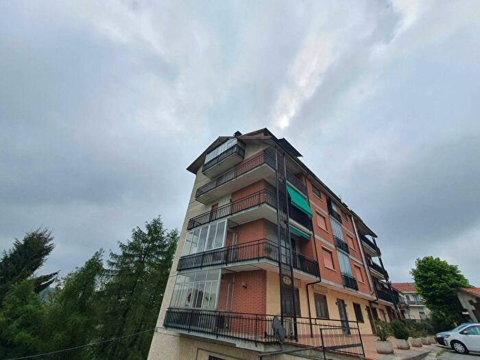 Appartamento trilocale in affitto in Corso Paolo della Valle, Centro, Bossolasco