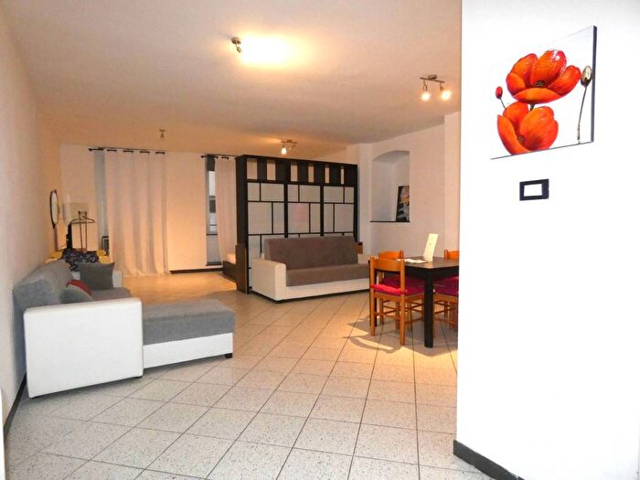 Appartamento bilocale in affitto in Vico Malatti, Molo, Genova