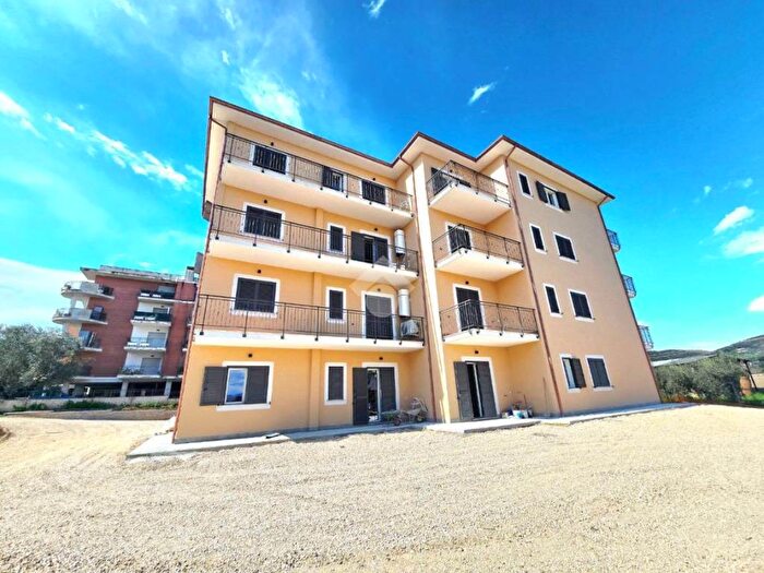 Appartamento bilocale in affitto in VIA TIBERINA, Fiano Romano