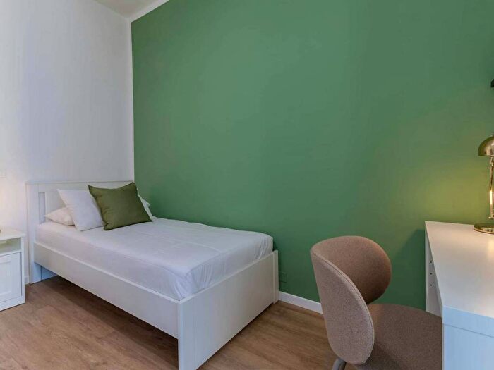 Appartamento con 5 locali in affitto in Via Mario Ulivelli, Novoli, Firenze