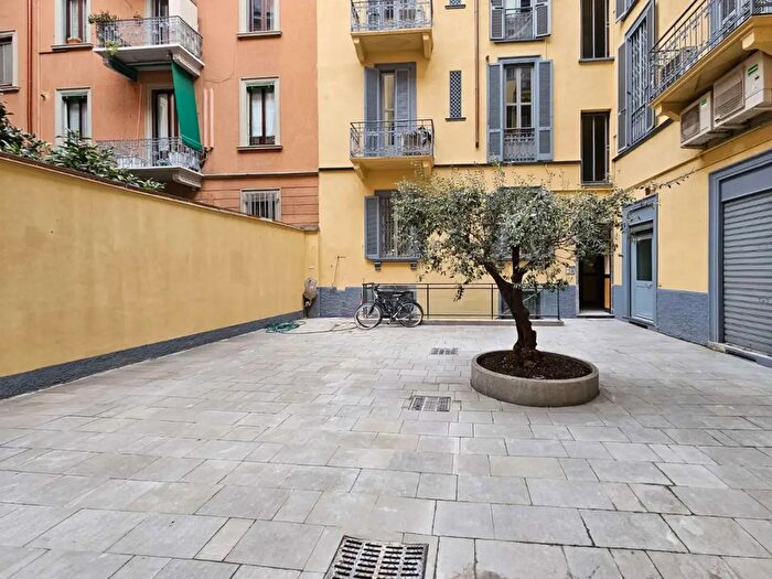 Appartamento bilocale in affitto in Via Plinio, Milano