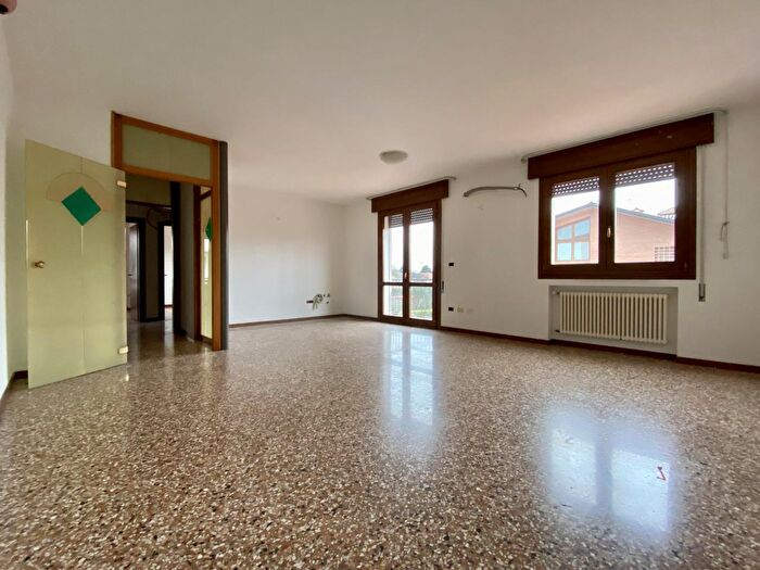 Appartamento trilocale in vendita in Via Marosticana c, Bolzano Vicentino