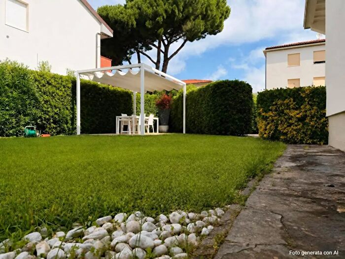 Casa con 8 locali in vendita in Valle Benedetta, Livorno