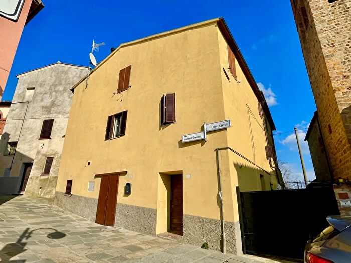 Appartamento trilocale in vendita in Vicolo del Volontario, Grosseto