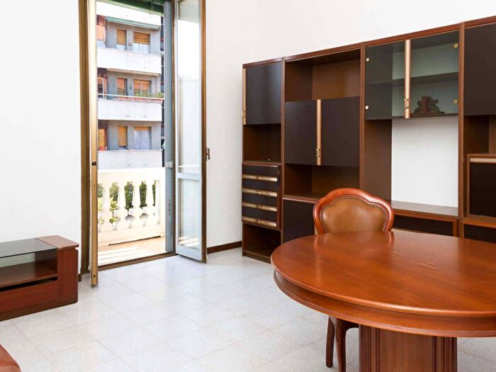 Appartamento bilocale in affitto in Via Termopili, Rovereto, Milano