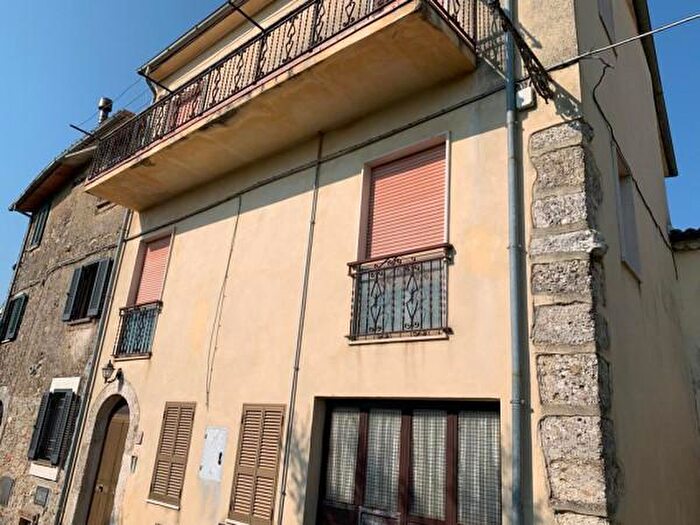Appartamento con 6 locali in vendita in Via Collecarino, Arpino