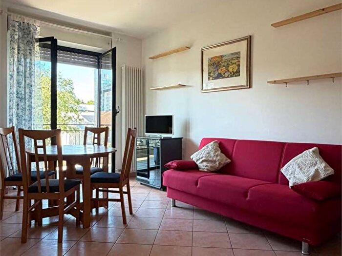 Appartamento bilocale in affitto in via Gramsci, Centro, Sesto Calende