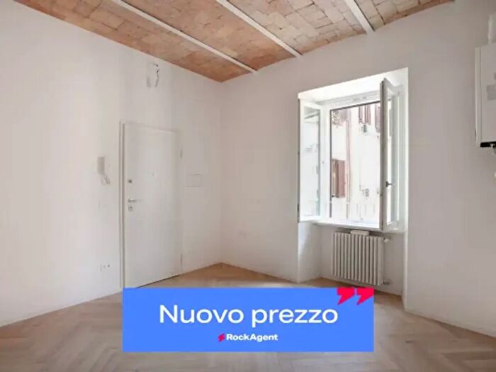Appartamento trilocale in vendita in Via Germanico, Roma
