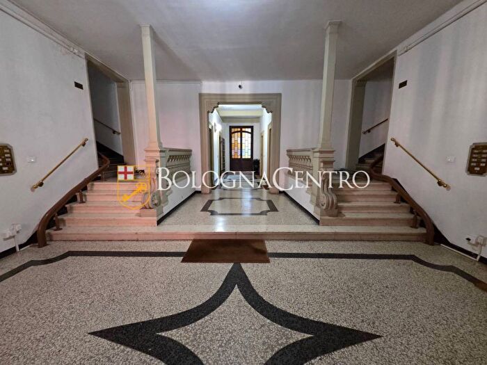 Appartamento bilocale in affitto in Via San Petronio Vecchio, Santo Stefano, Bologna