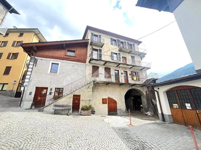 Appartamento bilocale in vendita in Via dei Molini, Bormio