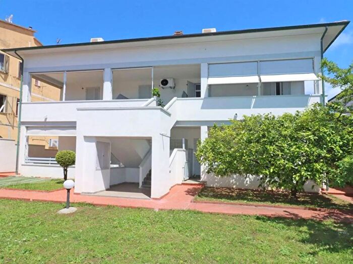 Appartamento trilocale in affitto in Via Pisa, Centro, San Vincenzo