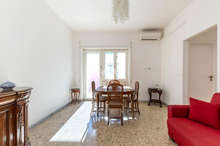 Appartamento bilocale in vendita in Via Paolo Mantegazza, Roma