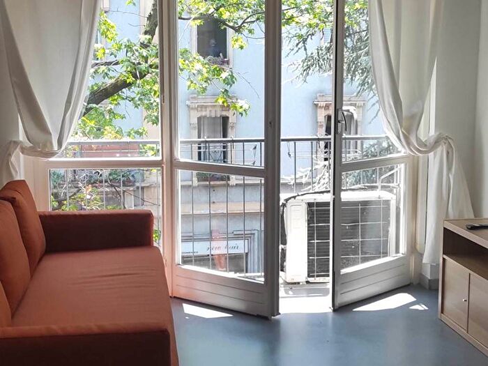 Appartamento bilocale in affitto in Via Popoli Uniti, Rovereto, Milano