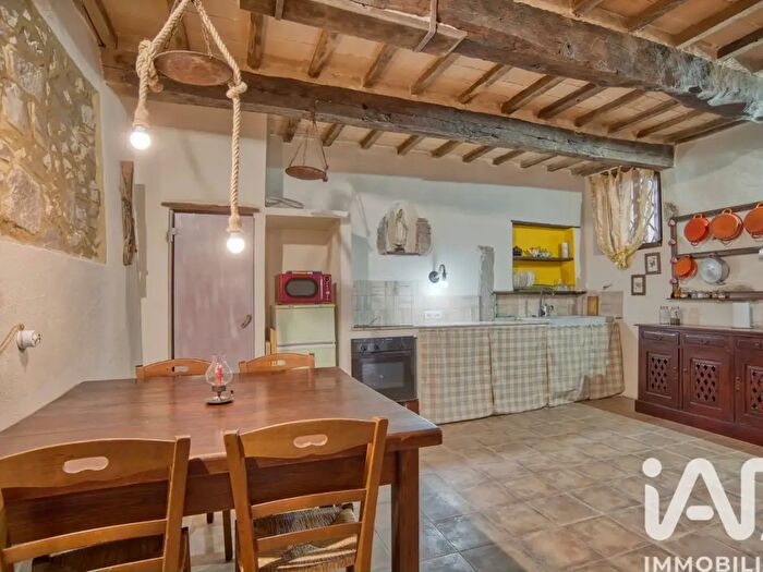 Appartamento con 5 locali in vendita in Via Petri, Arcidosso