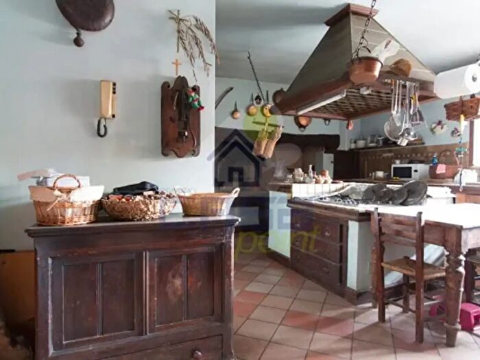 Casa con 6 locali in vendita in Via Ponchielli N°, Castelverde