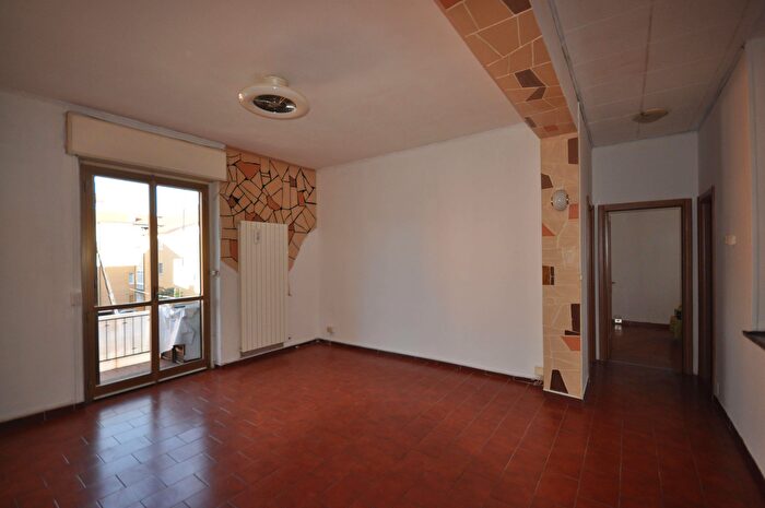 Appartamento trilocale in vendita in Via Achille Albasini, Verbania