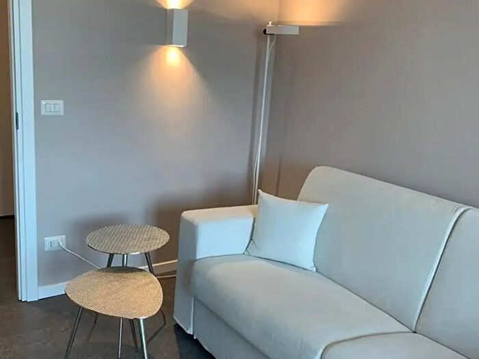 Appartamento bilocale in affitto in Via Vigliani, Milano