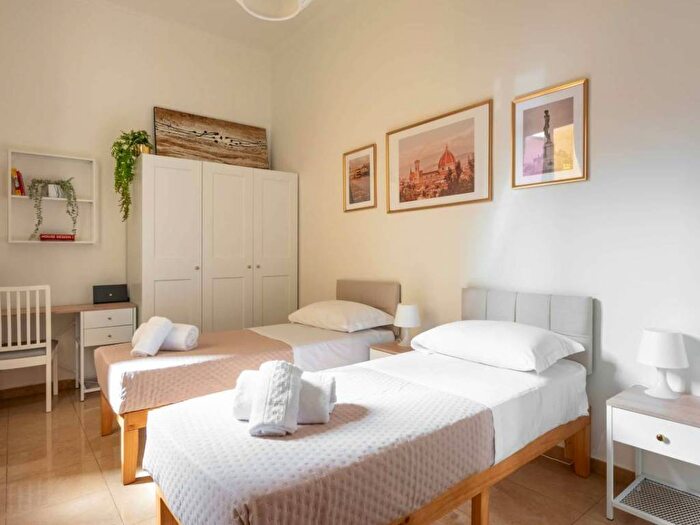 Appartamento trilocale in affitto in Via Guido Monaco, Fortezza Stazione, Firenze