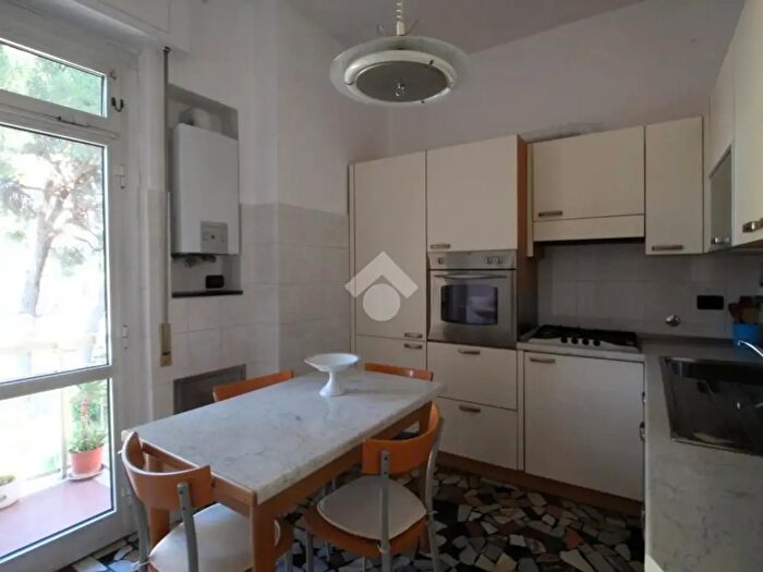 Appartamento con 5 locali in vendita in Via Terpi, Genova