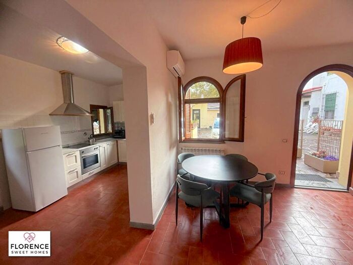 Appartamento trilocale in affitto in Via Simone Martini, Cintoia Le Torri, Firenze
