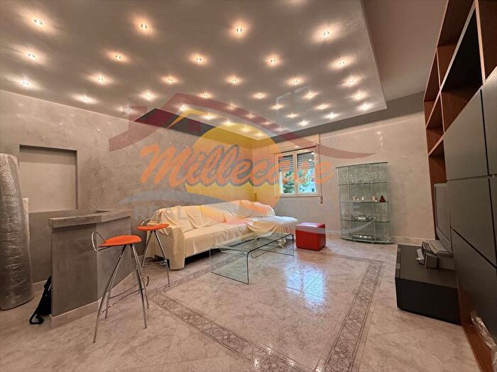 Appartamento con 5 locali in vendita in Via Ozanam, Siracusa