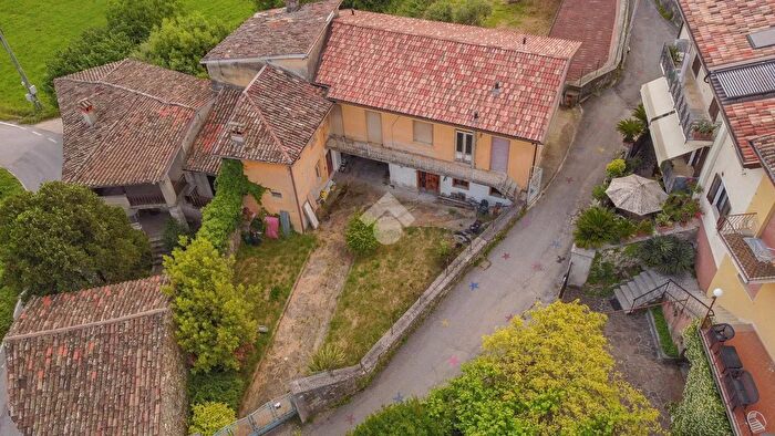Casa con 7 locali in vendita in Via Sanico, Toscolano Maderno
