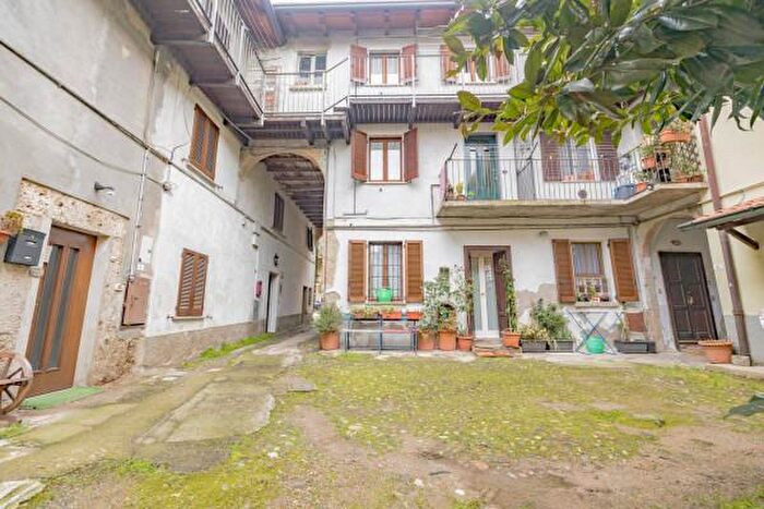 Appartamento quadrilocale in vendita in Via Luigi Galvani Gern, Lesmo