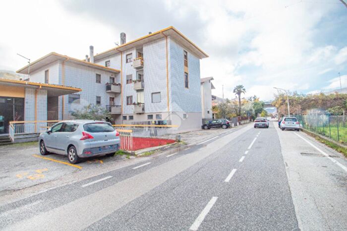 Appartamento quadrilocale in vendita in Via Giuseppe Garibaldi, Antrodoco