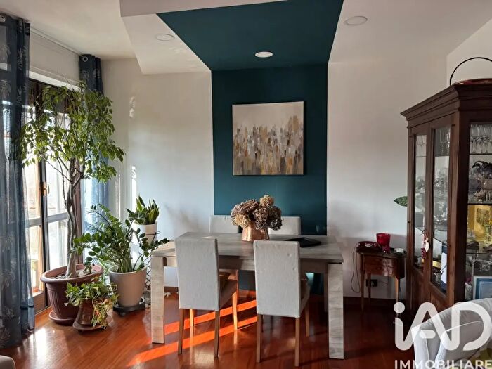 Appartamento quadrilocale in vendita in Via Trieste, Cesano Boscone