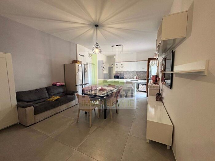 Appartamento trilocale in affitto in Via Luca Giordano, Centro, Mugnano di Napoli