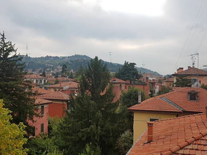 Appartamento trilocale in affitto in Saragozza fuori Porta, Bologna