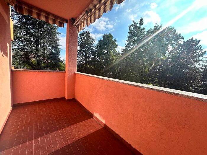 Appartamento trilocale in affitto in Locate Varesino