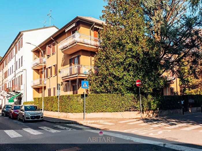 Appartamento quadrilocale in vendita in Via A Robecchi, Vaprio d'Adda
