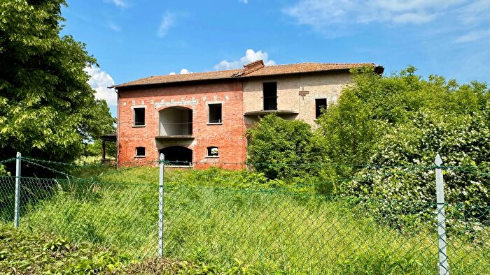 Casa monolocale in vendita in Via Prampolini, San Polo DEnza