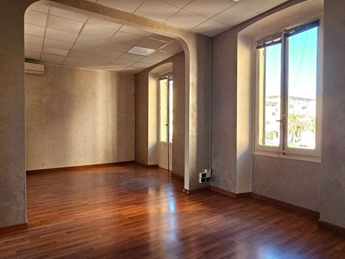 Appartamento con 6 locali in affitto in PZA ROMA, Centro Storico, Chiavari