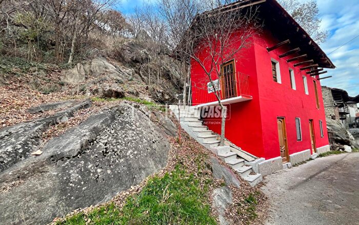 Casa in vendita in Borgata Poisatto, Condove